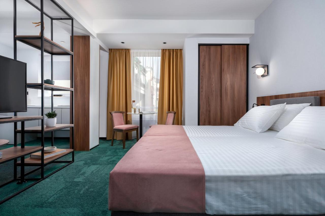 Hotel Tim'S سكوبجي المظهر الخارجي الصورة